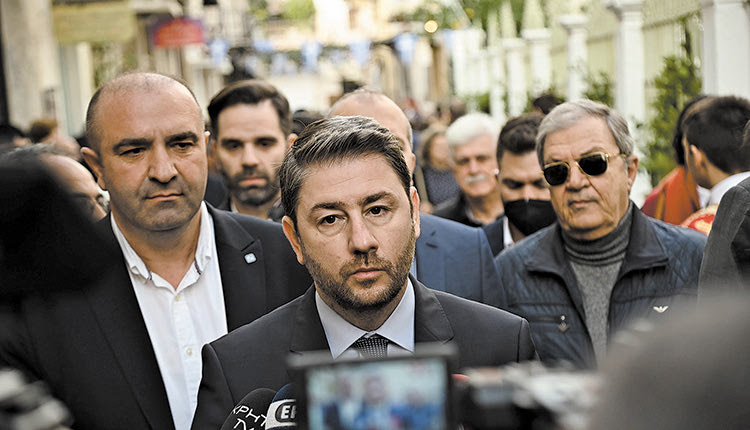 ΑΝΔΡΟΥΛΑΚΗΣ