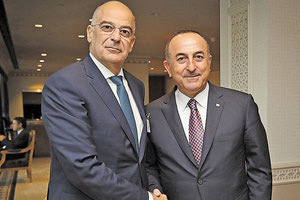 Τις επισκέψεις σε χώρες του εξωτερικού του Έλληνα ΥΠΕΞ, κ. Νίκου Δένδια, σχολίασε με περίσσεια ειρωνείας ο Μεβλούτ Τσαβούσογλου, λέγοντας πως σπεύδει «να τρέξει όπου πάμε εμείς».