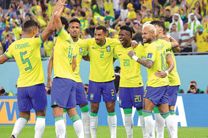 Πανηγυρική πρόκριση πήρε η Βραζιλία
