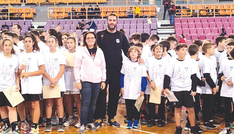 Παιδιά του ΟΦΗ στην τελετή λήξης