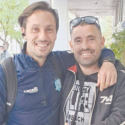 Την επίσκεψη του Σωτήρη Τσάτσου δέχθηκε η αποστολή του Πόρου, πριν από την αναμέτρηση με τον Φωστήρα στην Αθήνα