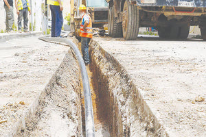 Απρόσκοπτα η συνέχιση της αντικατάστασης των δικτύων ύδρευσης και αποχέτευσης και “ανάσα” για άλλα έργα του Δήμου