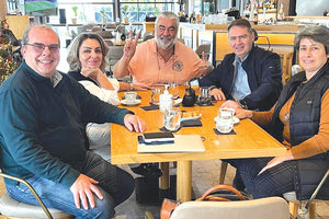 Ο κ. Σένγκος σε συνάντηση με τους υπέυθυνους του σκάκι