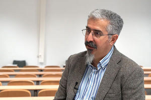 Ο γατρεντερολόγος και Ηπατολόγος Δ. Σαμωνάκης εκτός από ιατρικές ανησυχίες έχει και ποιητικές ευαισθησίες