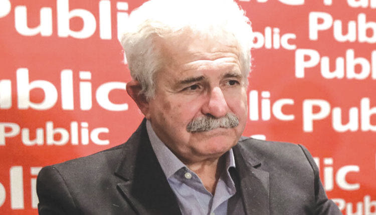 Η Νάντια Βαλαβάνη και ο Γιώργης Φιλιππάκης είναι μεταξύ των 15 Κνιτών της εποχής του Πολυτεχνείου που υπογράφουν κοινή δήλωση κατά του Μίμη Ανδρουλάκη, με αφορμή την κυκλοφορία του αυτοβιογραφικού  βιβλίου του «Πριν σβήσουν τα φώτα».