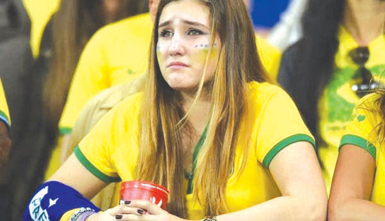 Πικρό το ποτήρι του αποκλεισμού για την Βραζιλία