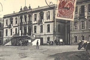 ΦΩΤΟΗΜΕΡΑΣ: ΑΡΧΕΣ του εικοστού αιώνα, στο Δικαστικό Μέγαρο των Χανίων.