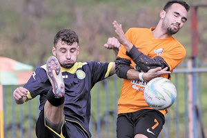 Στιγμιότυπο από ματς Νέοι Αλμυρού-Λίντο