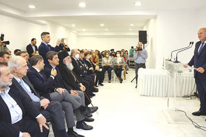 Ο κ. Τσιάρας στο βήμα κατά την τελετή των εγκαινίων στο μισθωμένο κτήριο που φιλοξενεί το Διοικητικό Πρωτοδικείο Ηρακλείου