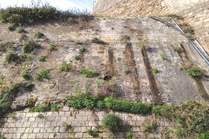 ΕΝΕΤΙΚΑ ΤΕΙΧΗ Κίνδυνος απένταξης του έργου στη Δουκός Μποφώρ