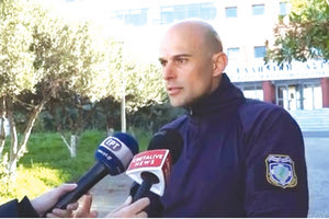 Ο Γ. Κουρούπης έπεσε στη θάλασσα χωρίς να το σκεφθεί βοηθώντας την επιχείρηση διάσωσης των δύο χειριστών του αεροσκάφους