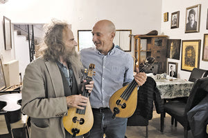 Ο κ. Χανιωτάκης έκανε ένα πολύτιμο δώρο στον Ψαραντώνη