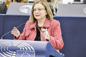 Ξεκαθαρίζει πως δεν έχει καμία σχέση με το Qatar Gate η Μαρία Σπυράκη.