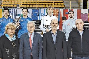 Από τις απονομές στους νικητές τις οποίες έκαναν οι κ. Χρίστεβα, Κατσιαδάκης, Λιγνός και Βαρδαβάς