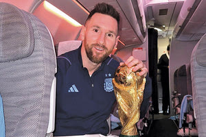 «Θα συνεχίσω να παίζω ως πρωταθλητής»