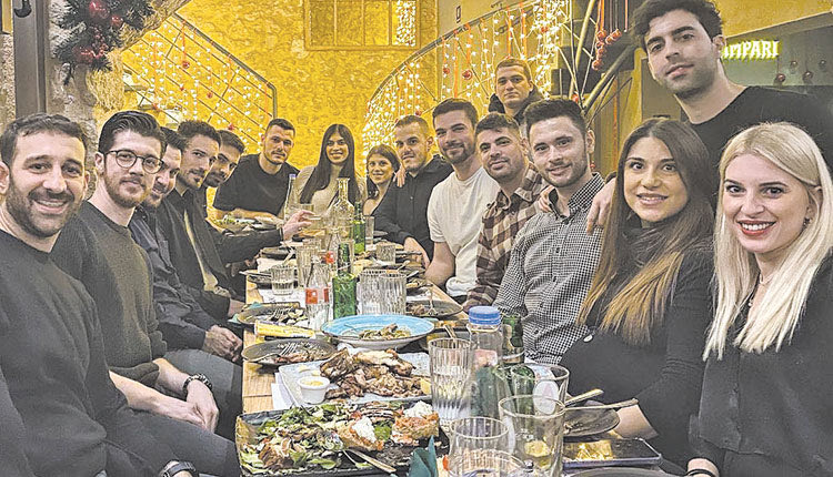 Γιόρτασε τον… μισό τίτλο η Αναγέννηση