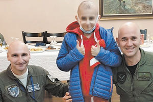 Σε μία ξεχωριστή πράξη αγάπης και αλληλεγγύης προχώρησαν στελέχη της Πολεμικής Αεροπορίας.