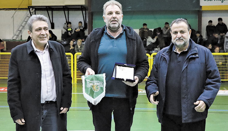   Οι βουλευτές κ. Κεγκέρογλου, Ηγουμενίδης με τον κ. Σημαντηράκη