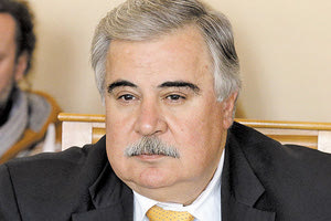 Γιώργος Καραντινος