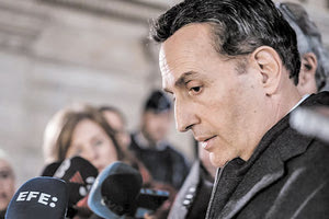 Το βίντεο με τα "γαλλικά" του δικηγόρου της Εύας Καιλή, Μιχάλη Δημητρακόπουλο, έκανε τον γύρο του διαδικτύου και σχολιάστηκε ποικιλοτρόπως.