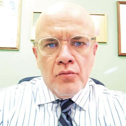 Ο ψυχίατρος κ. Μάνος Δολαψάκης