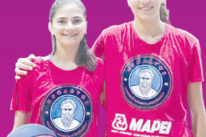 Η Μαυράκη και η Φωνιαδάκη που θα λάβουν μέρός στο τουρνουά Χριστουγέννων της ΕΟΚ