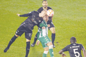 Φάση από το χθεσινό παιχνίδι με πρωταγωνιστή τον Διαμαντή που ήταν από τους κορυφαίους