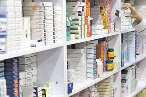 Έχουν απελπιστεί οι φαρμα-κοποιοί από τις ελλείψεις