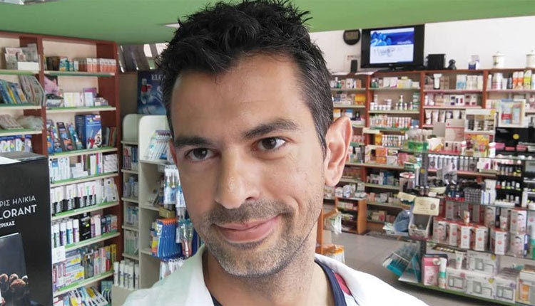 Ο πρόεδρος φαρμακοποιών  Ρεθύμνου Κώστας  Βαρδιάρμπασης 