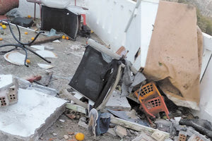 Η σκεπή κατέρρευσε και σκότωσε την ηλικιωμένη