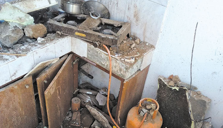 Η σκεπή κατέρρευσε και σκότωσε την ηλικιωμένη