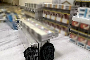 παράνομη κατοχής και διακίνησης καπνού και τσιγάρων