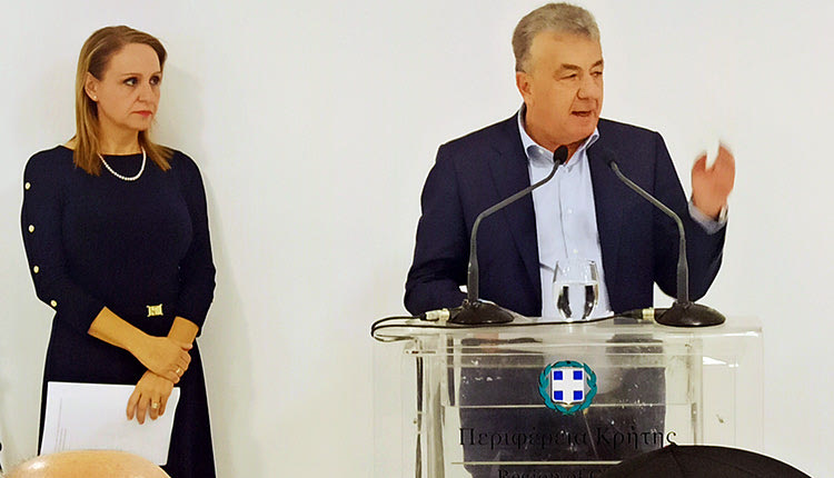 Η Πρόεδρος του Διοικητικού Πρωτοδικείου, Κωνσταντίνα Παναγιωτοπούλου με τον Περιφερειάρχη