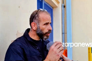 Το ξέσπασμα του γιου του ασθενούς με εγκεφαλικό που περίμενε 25 ώρες την αεροδιακομιδή