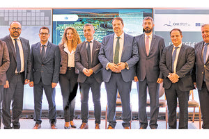 Ο Διευθύνων Σύμβουλος του ΟΛΗ κ. Μηνάς Παπαδάκης στην παρουσίασή για το «έξυπνο» λιμάνι του Ηρακλείου