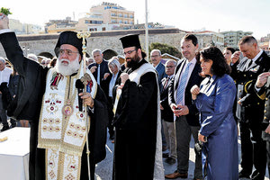 Εγκαίνια στο Χριστουγεννιάτικο Χωριό του ΟΛΗ
