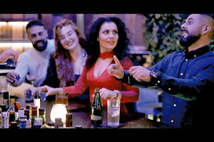 ΚΑΜΠΑΝΙΑ... ΖΩΗΣ: ΕΝΑΣ δεν πίνει, ΟΛΟΙ επιστρέφουν