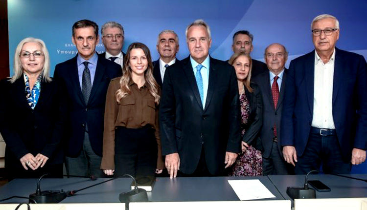 Ορκίστηκαν από τον υπουργό Εσωτερικών Μάκη Βορίδη, οι ειδικοί γραμματείς των επτά Αποκεντρωμένων Διοικήσεων της χώρας