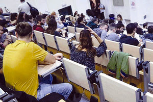 Φοιτητές σε αμφιθέατρο Πανεπιστημίου