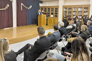 Ο δήμος Χερσονήσου βράβευσε τους επιτυχόντες μαθητές