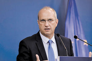 ο κυβερνητικός εκπρόσωπος, Γιάννης Οικονόμου