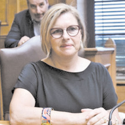 ΜΙΝΑ ΓΚΑΓΚΑ