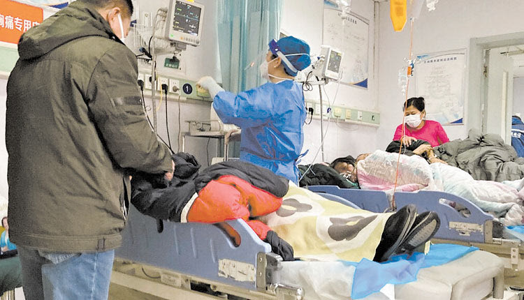 Σε οριακό σημείο ξανά τα νοσοκομεία στην Κίνα