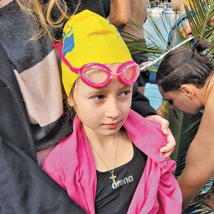 Η μικρότερη βουτήχτρια πήρε το χρυσό  σταυρό στο Ρέθυμνο