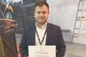 «Μεγάλη η χαρά να διαβάζεις για ένα «δικό μας» γιατρό που έκανε τα πρώτα του βήματα στην Κρήτη, να διακρίνεται στο εξωτερικό» έγραψε για τον Αλέξανδρο Πρωτονοτάριο ο πρόεδρος του Ιατρικού Συλλόγου Ηρακλείου Αλέξανδρος Πατριανάκος