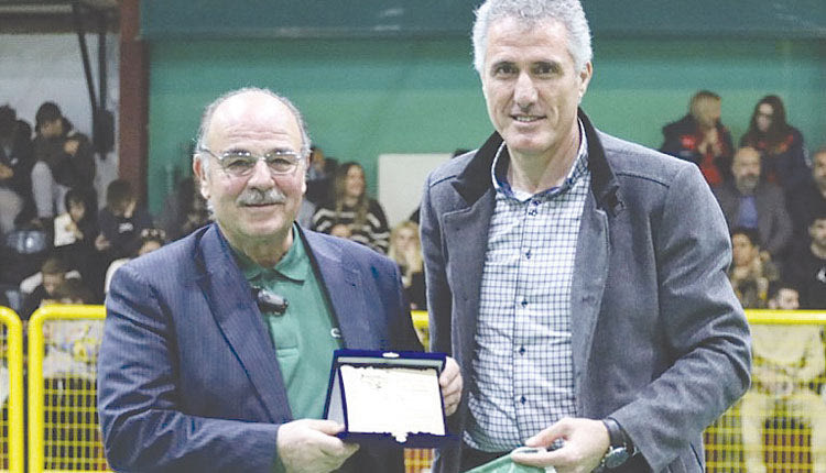 Τίμησε Γιαννόπουλο η Αναγέννηση