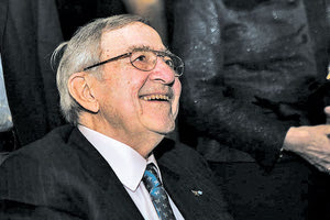 Στη Μητρόπολη η κηδεία, στο Τατόι η ταφή