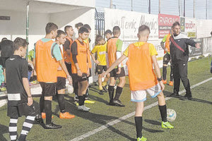 Οι παίκτες της Μικτής Κ-14 ΕΠΣΗ στο χθεσινό φιλικό