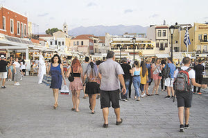 Ένας στους δύο είπε ότι θα ερχόταν και τον χειμώνα αν υπήρχαν απευθείας πτήσεις τσάρτερ από τον τόπο κατοικίας