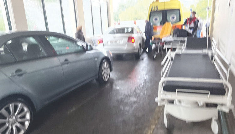 Η γυναίκα μεταφέρθηκε στο ΠΑΓΝΗ με το χέρι της παγιδευμένο στην κρεατομηχανή (φωτο αρχείου)